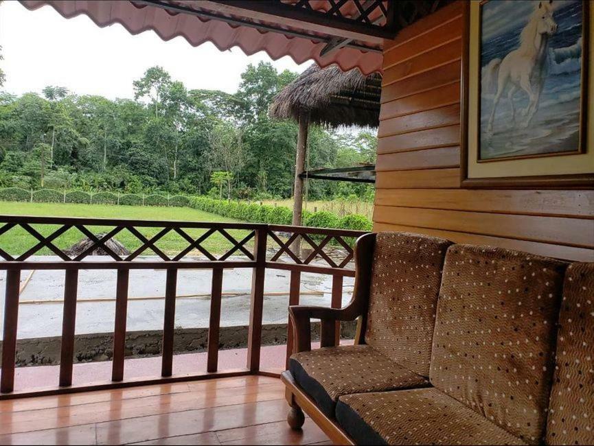 Quinta Primavera - Hosteria Campestre ヌエバ・ロハ エクステリア 写真